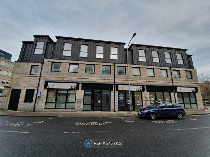 6 Bedroom Flat To Rent In Loch Street, Aberdeen, AB25