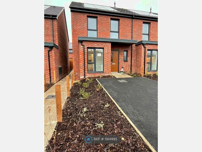 2 Bedroom Terraced House To Rent In Hodge Lane, Salford, M5