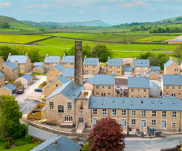 3 Bedroom Town House For Sale In Spenbrook Mill, John Hallows Way, Newchurch-In-Pendle, Burnley, BB12