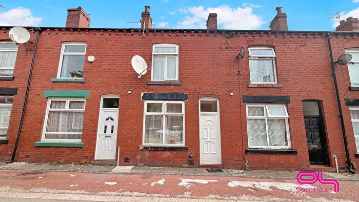 2 Bedroom Terraced House For Sale In Daisy Street, Bolton, BL3