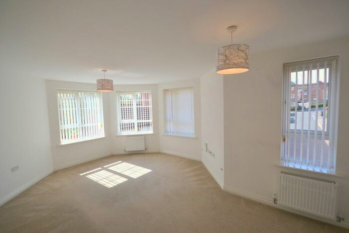 2 Bedroom Flat To Rent In Wildacre Drive, Northampton, NN3