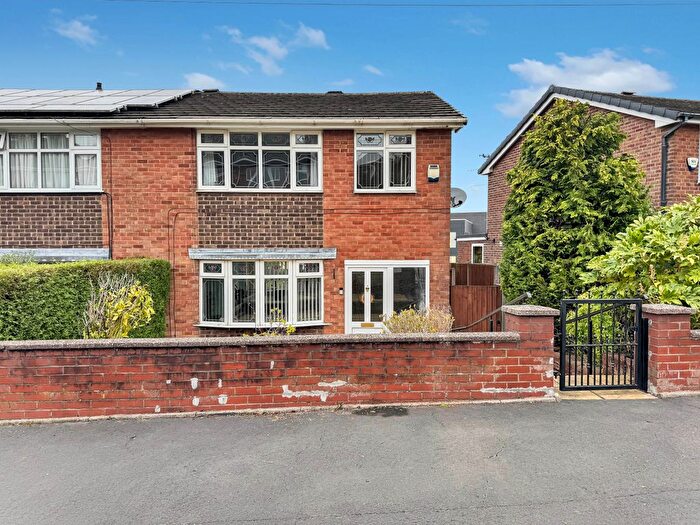 3 Bedroom Semi-detached House For Sale In Broadway, Meir, Stoke-On-Trent, ST3