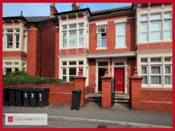 Flat To Rent In Fields Park Road, Newport, , NP20