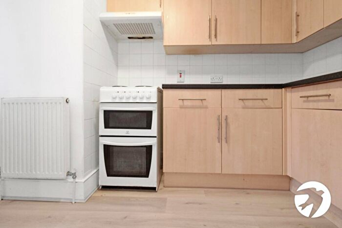 1 Bedroom Flat To Rent In Cobham Terrace, Bean Road, Greenhithe, Kent, DA9