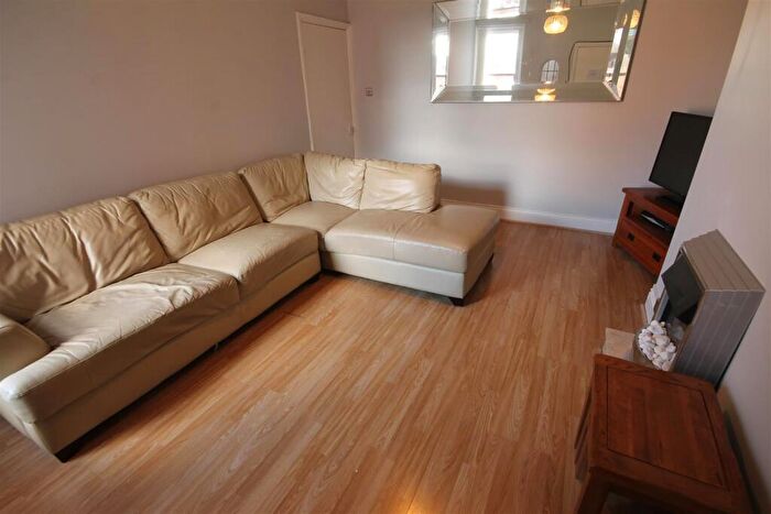 2 Bedroom Flat To Rent In Bayswater Road, Newcastle Upon Tyne, NE2