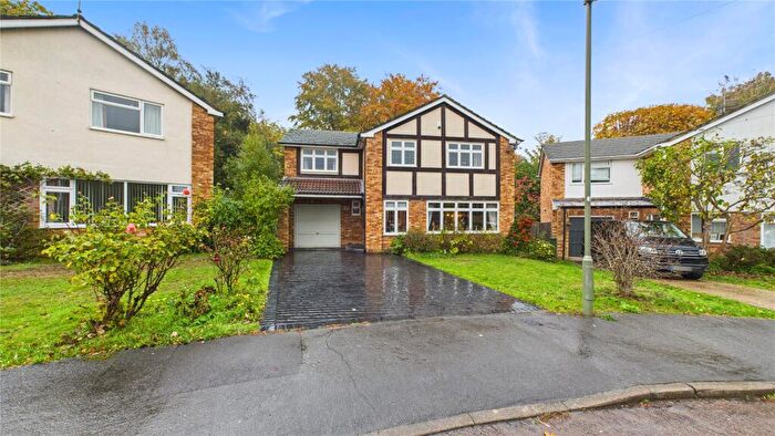 4 Bedroom Detached House For Sale In Owen Road, Windlesham, Surrey, GU20