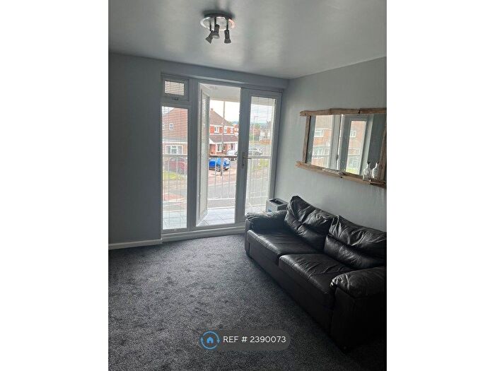 1 Bedroom Flat To Rent In Longlevens, Gloucester, GL2