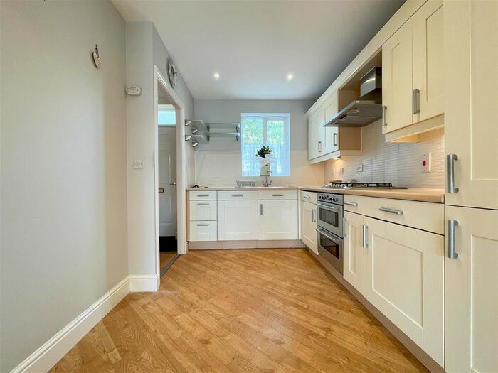 3 Bedroom Property To Rent In Randall Drive, Orsett, Grays, RM16