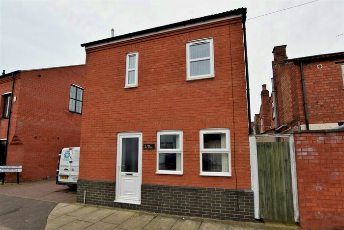 2 Bedroom Detached House To Rent In Thenford Street, Abington, Northampton, NN1