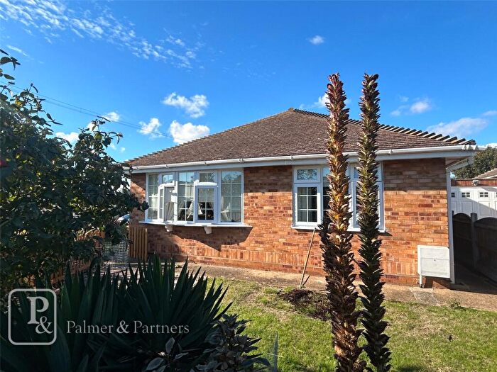 2 Bedroom Bungalow For Sale In Windermere Road, Holland-On-Sea, Clacton-On-Sea, CO15