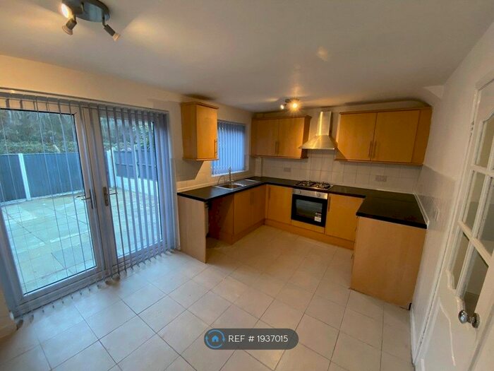 3 Bedroom Terraced House To Rent In Elizabeth Road, Fazakerley, Liverpool, L10