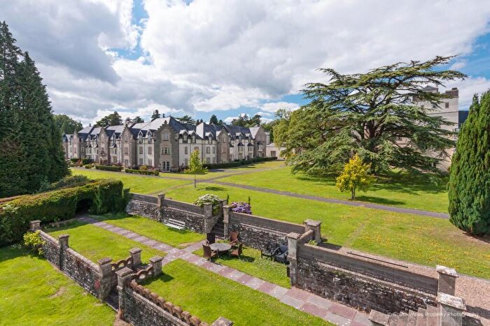 2 Bedroom Flat For Sale In Western Courtyard, Talygarn Manor, Talygarn, Pontyclun, CF72