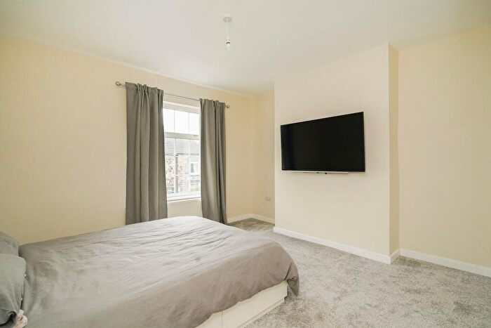 2 Bedroom Semi-Detached House For Sale In Holland Road, Old Whittington, S41
