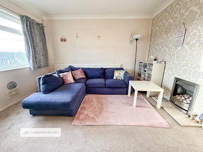 3 Bedroom Semi-Detached House For Sale In Tunstead Road, Stacksteads, Bacup, OL13