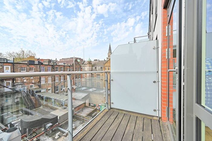 2 Bedroom Flat For Sale In Dickens Yard, Ealing Broadway, London, W5