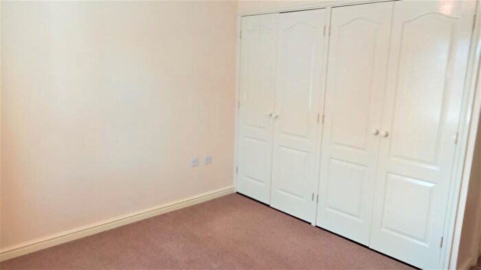 1 Bedroom Flat To Rent In Fen Way, Bury St. Edmunds, IP33