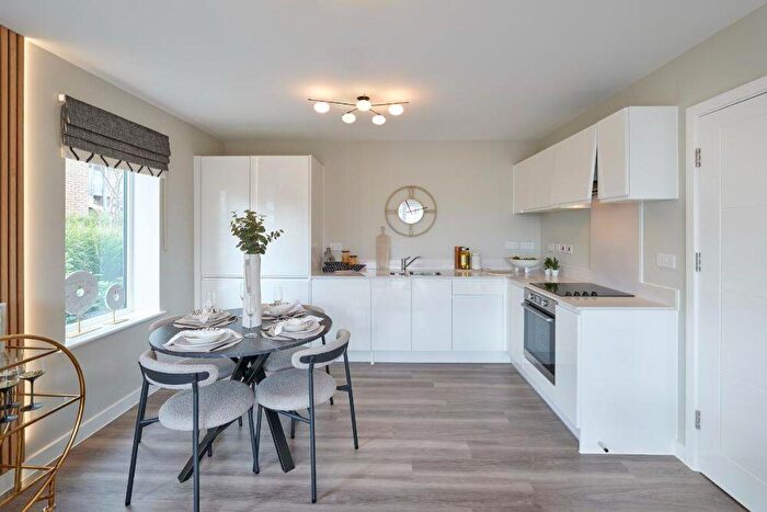 1 Bedroom Apartment For Sale In Stoke Gifford, Bristol, BS34