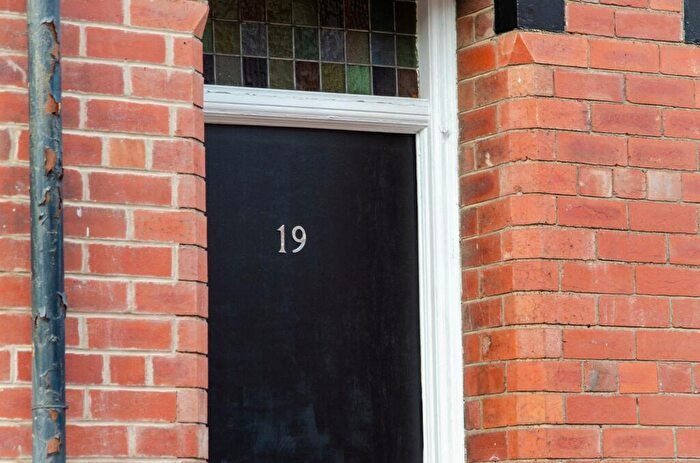 4 Bedroom House To Rent In Welton Place, Leeds, LS6