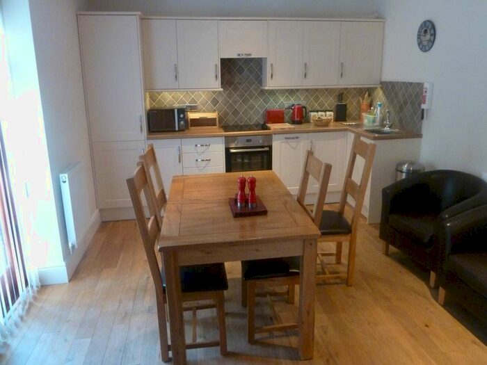 2 Bedroom Cottage To Rent In Llanddarog, Carmarthen, SA32