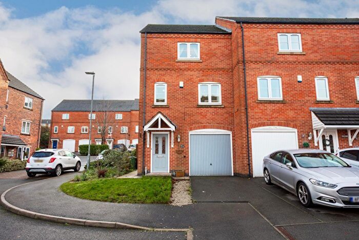 4 Bedroom End Of Terrace House For Sale In Whitehead Close, Sileby, LE12