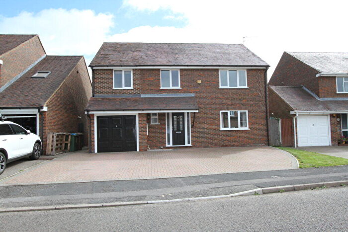 4 Bedroom Detached House To Rent In Rumptons Paddock, Grendon Underwood, Bucks, HP18