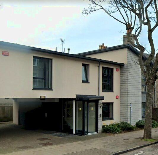 2 Bedroom Flat To Rent In Fonthill Road, City Centre, Aberdeen, AB11