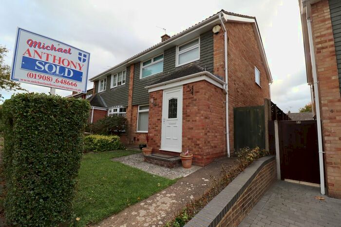 3 Bedroom Semi-Detached House To Rent In Clyde Place, Bletchley, Milton Keynes, MK3