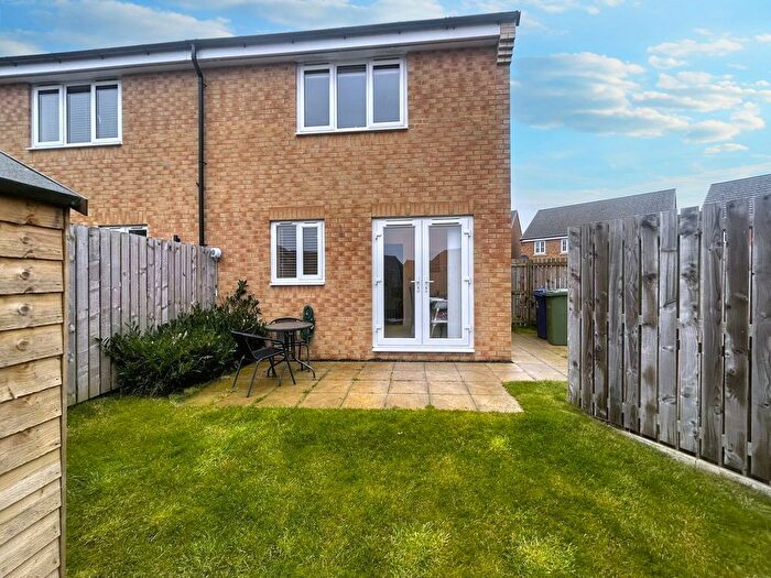2 Bedroom Semi-Detached House For Sale In Clover Way, Blyth, NE24