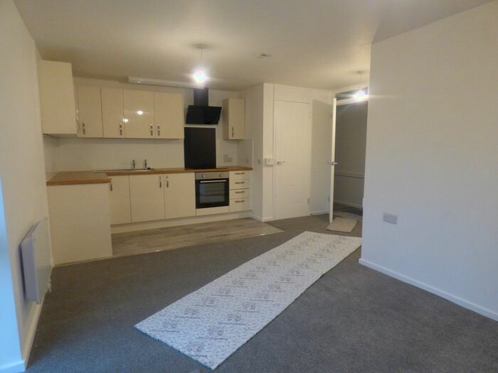 2 Bedroom Flat To Rent In Devondale Court, Dawlish Warren, Dawlish, EX7