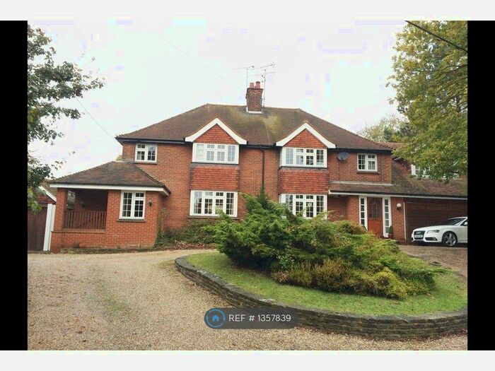 4 Bedroom Semi-Detached House To Rent In School Lane, Stock, CM4