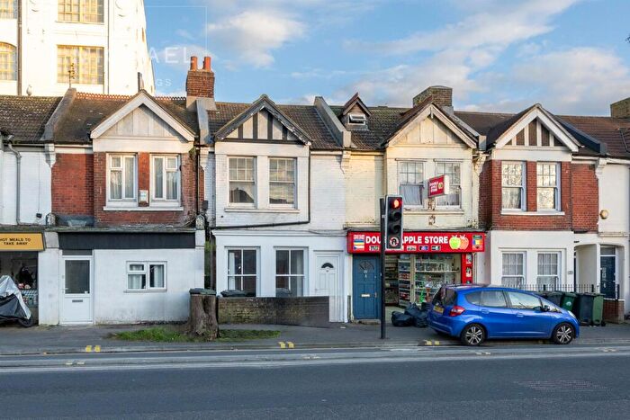 4 Bedroom Terraced House For Sale In Coombe Terrace, Brighton, BN2