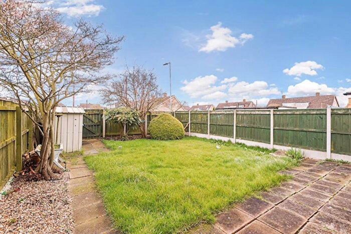 2 Bedroom Bungalow To Rent In Gorsedale, Sutton Park, Hull, East Yorkshire, HU7