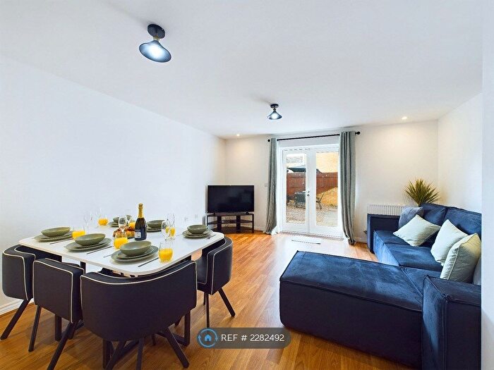 4 Bedroom Terraced House To Rent In Sotherby Drive, Gloucestershire, GL51