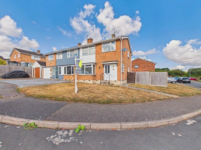 3 Bedroom Semi-Detached House For Sale In Graysmead, Sible Hedingham, Halstead, CO9