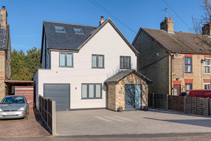 5 Bedroom Detached House For Sale In Stotfold Road, "Church End", Arlesey, Beds, SG15