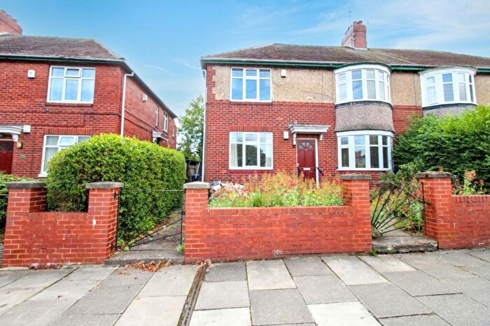 2 Bedroom Flat To Rent In Harewood Road, Gosforth, Newcastle Upon Tyne, Tyne And Wear, NE3