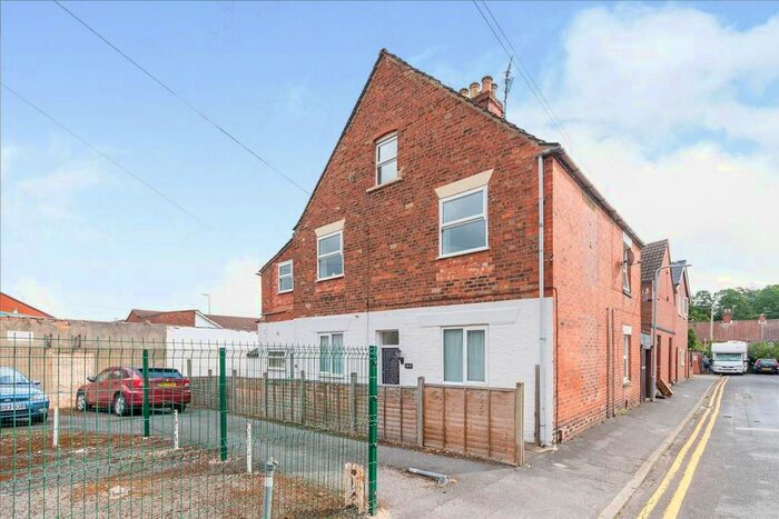 2 Bedroom Flat To Rent In George Street, Grantham NG31