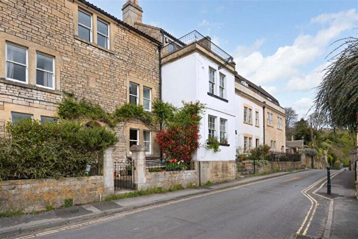 2 Bedroom Apartment For Sale In Newtown, Bradford-on-Avon, Wiltshire, BA15
