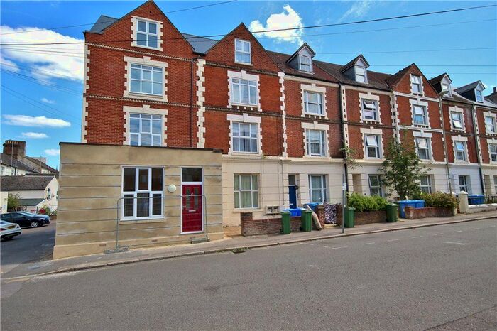 1 Bedroom Flat To Rent In Arthur Street, Aldershot, Hampshire, GU11