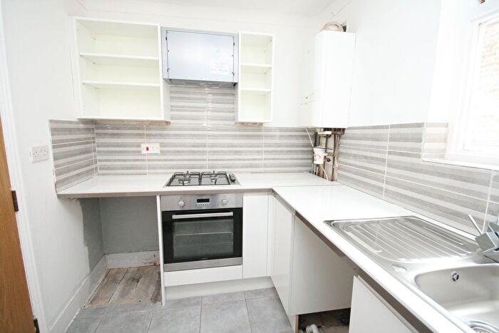 1 Bedroom Flat To Rent In Beresford Road, London, N8