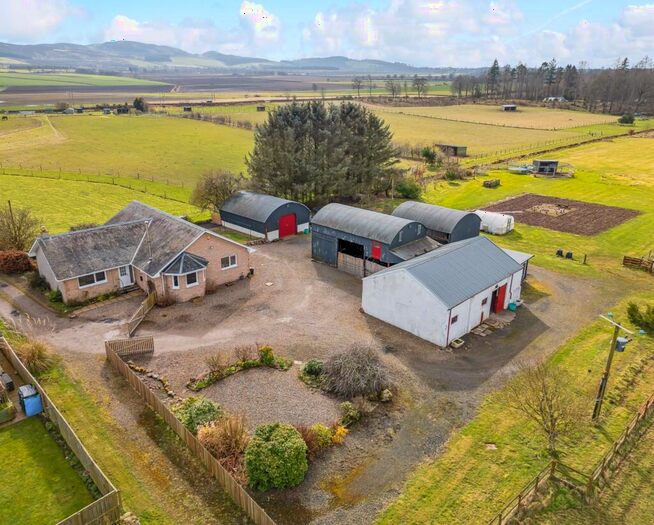 5 Bedroom Bungalow For Sale In Kinnochtry Holdings, Burrelton, Perthshire, PH13