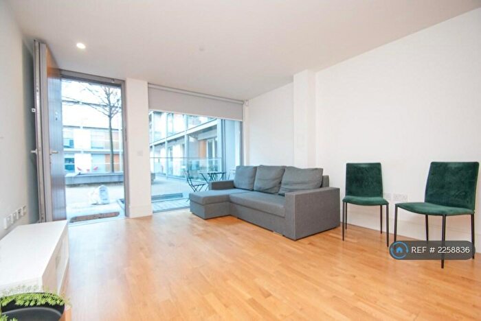 1 Bedroom Flat To Rent In Highbury Stadium Square, London, N5