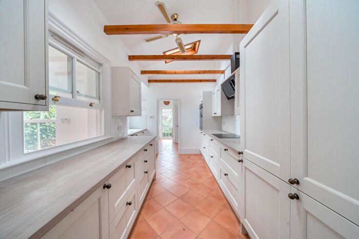 4 Bedroom Terraced House To Rent In Alexandra Park Road, London, N10