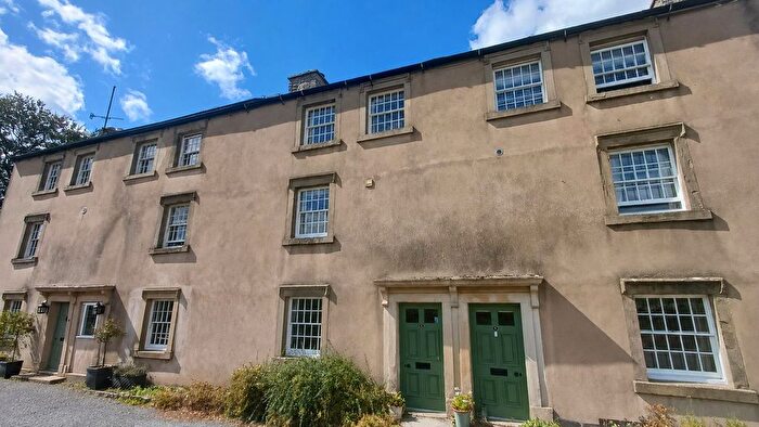 3 Bedroom Property To Rent In Bottomhill Road, Cressbrook, Buxton, SK17