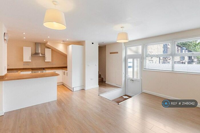 1 Bedroom Flat To Rent In High Street, Bromley, BR1