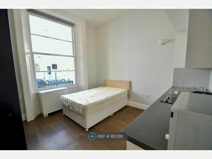 Studio To Rent In Gloucester Street, London, SW1V