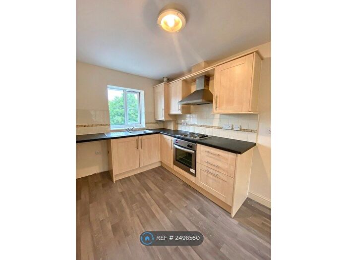 2 Bedroom Flat To Rent In Irwell Lane, Runcorn, WA7