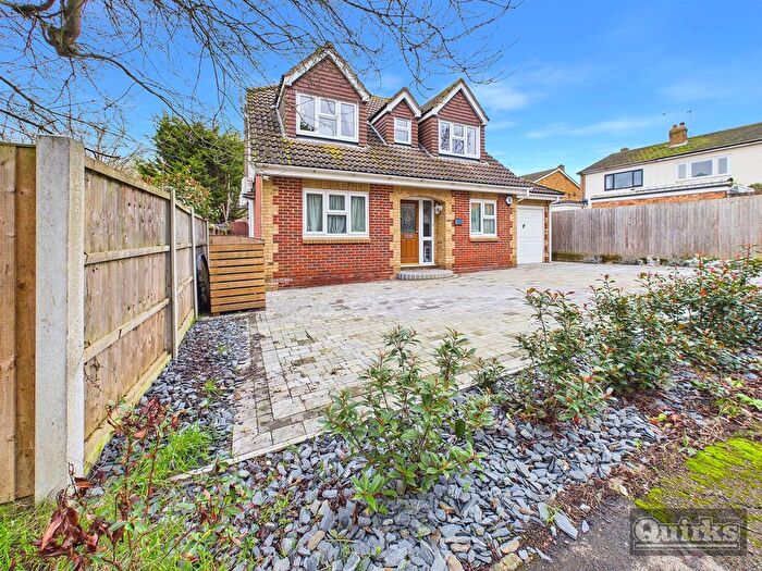 4 Bedroom Detached House For Sale In Mount Way, Wickford, SS11