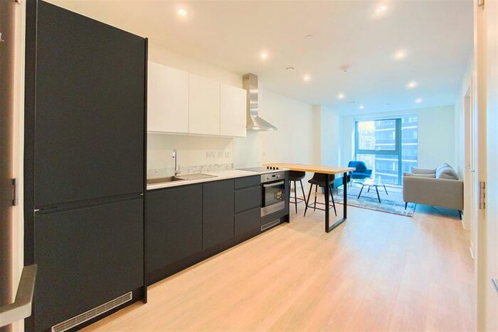 1 Bedroom Apartment To Rent In Laurence Place, Embankment West, M3