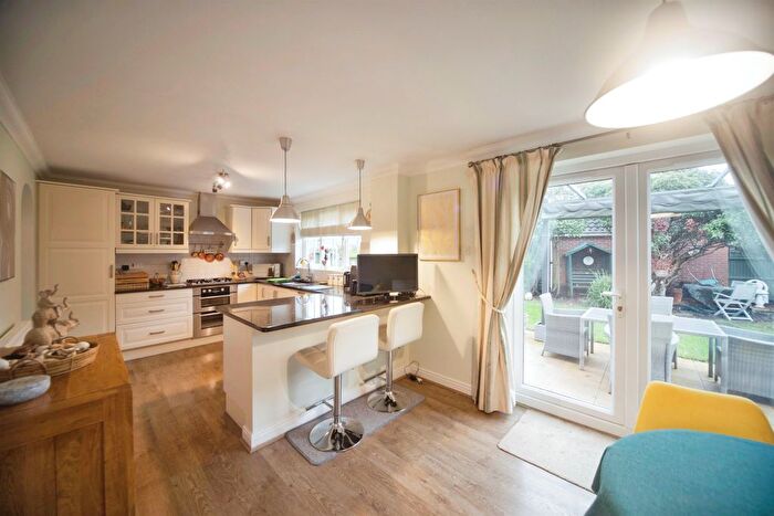 4 Bedroom Detached House For Sale In Tudor Avenue, Roydon, Diss, IP22